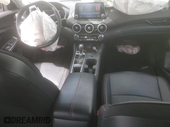 2024 Nissan Sentra SR z VIN 3N1AB8DV0RY317298, wystawiony jako Copart lot #49579515 z przebiegiem 14 234 mil mil oraz Szkoda całkowita • Salvage title. Historia ofert i sprzedaży dostępna na DreamBid. Obrazek 8.
