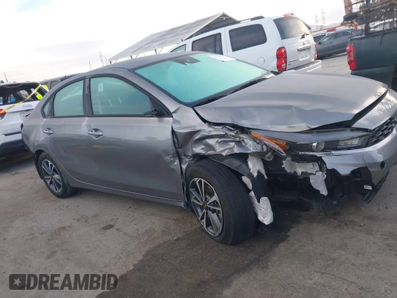 2024 Kia Forte LXS with VIN 3KPF24AD0RE840314, listed as a IAAI auction lot 41804524 with 10,605 mi miles and . Bid and sale history available at DreamBid. Image 13.