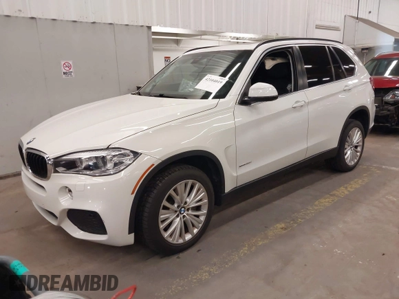 2015 BMW X5 xDrive50i z VIN 5UXKR6C50F0J76255, wystawiony jako IAAI lot #42104019 z przebiegiem 74 400 mil mil oraz . Historia ofert i sprzedaży dostępna na DreamBid. Obrazek 2.