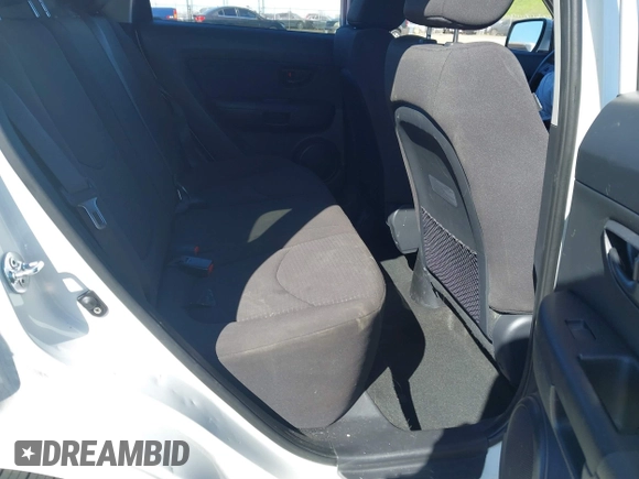 2013 Kia Soul with VIN KNDJT2A54D7567715, listed as a IAAI auction lot 41759724 with 95,922 mi miles. Bid and sale history available at carsss.com. Image 8.
