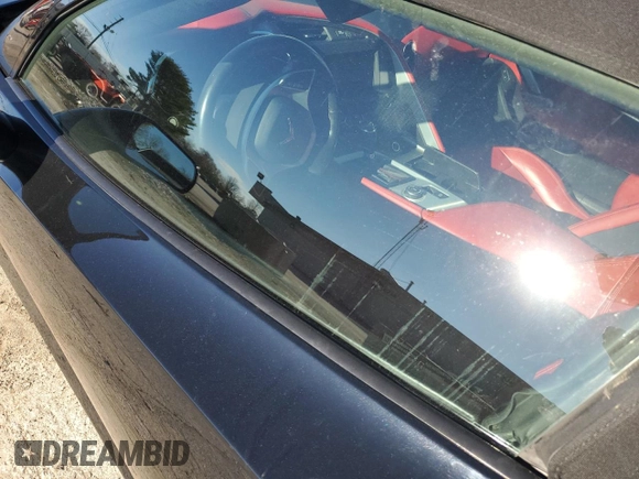 2015 Chevrolet Corvette Z51 3LT with VIN 1G1YM3D72F5104008, listed as a Copart auction lot 82122084 with 81,311 mi miles and Salvage Title. Bid and sale history available at carsss.com. Image 8.