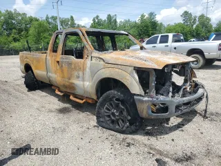 2011 Ford F-250 XL z VIN 1FT7X2B63BEA78382, wystawiony jako Copart lot #59082725 z przebiegiem Nie podano mil oraz Nie do naprawy • Non repairable. Historia ofert i sprzedaży dostępna na DreamBid. Obrazek 4.