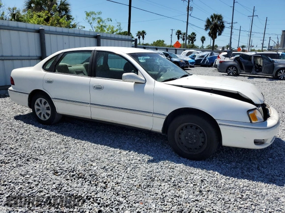 1998 Toyota Avalon XL with VIN 4T1BF18B9WU271848, listed as a Copart auction lot 49508095 with Not Provided miles and Salvage Title. Bid and sale history available at DreamBid. Image 4.
