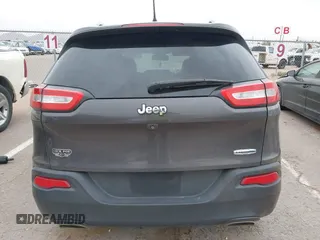 2018 Jeep Cherokee Latitude Plus with VIN 1C4PJLLX7JD524181, listed as a IAAI auction lot 42260205 with Not provided miles and . Bid and sale history available at DreamBid. Image 16.