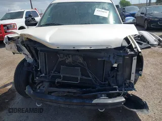 2013 GMC Yukon SLT with VIN 1GKS1CE0XDR276496, listed as a IAAI auction lot 42036042 with 157,047 mi miles. Bid and sale history available at carsss.com. Image 13.