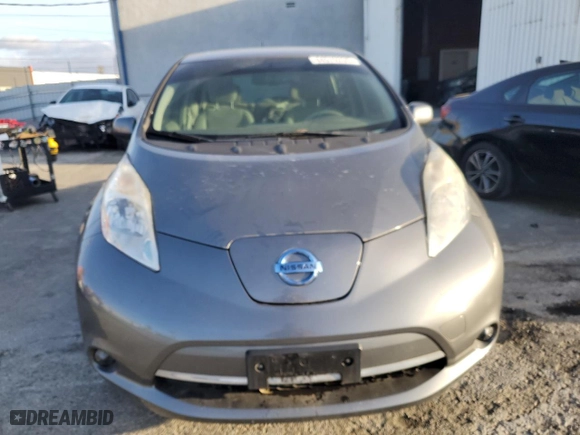 2015 Nissan LEAF SL with VIN 1N4AZ0CP8FC331747, listed as a Copart auction lot 44570235 with 74,955 mi miles and Salvage Title. Bid and sale history available at carsss.com. Image 5.