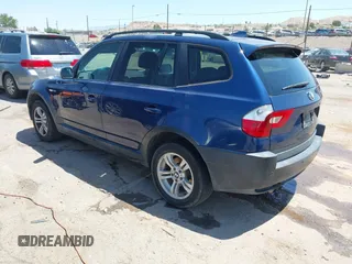 2005 BMW X3 3.0i z VIN WBXPA93495WD18997, wystawiony jako IAAI lot #42337154 z przebiegiem 189 409 mil mil oraz . Historia ofert i sprzedaży dostępna na DreamBid. Obrazek 3.