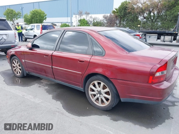 2002 Volvo S80 with VIN YV1TS91D421273852, listed as a IAAI auction lot 42111058 with 1 mi miles. Bid and sale history available at carsss.com. Image 3.