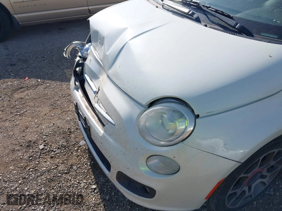 2012 FIAT 500 Sport z VIN 3C3CFFBR1CT186721, wystawiony jako IAAI lot #42268574 z przebiegiem 106 208 mil mil oraz . Historia ofert i sprzedaży dostępna na DreamBid. Obrazek 6.
