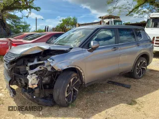 2022 Mitsubishi Outlander SE z VIN JA4J3UA84NZ085087, wystawiony jako Copart lot #88528845 z przebiegiem Nie podano mil oraz Nie do naprawy. Historia ofert i sprzedaży dostępna na DreamBid. Obrazek 1.