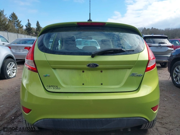 2011 Ford Fiesta SE with VIN 3FADP4EJ2BM113623, listed as a IAAI auction lot 41685229 with 137,954 mi miles. Bid and sale history available at carsss.com. Image 16.