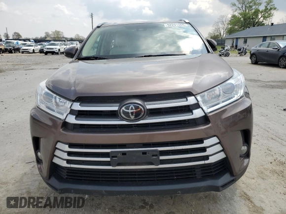 2018 Toyota Highlander SE with VIN 5TDKZRFH5JS276270, listed as a Copart auction lot 52291865 with 177,857 mi miles and Salvage title. Bid and sale history available at DreamBid. Image 5.