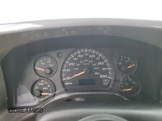 2003 GMC Savana z VIN 1GDGG29U031206019, wystawiony jako Copart lot #48920054 z przebiegiem Nie podano mil oraz Szkoda całkowita • Salvage title. Historia ofert i sprzedaży dostępna na DreamBid. Obrazek 9.