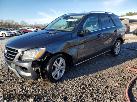 2013 Mercedes-Benz M 350 with VIN 4JGDA5JB8DA256832, listed as a Copart auction lot 47493005 with 72,233 mi miles and Salvage Title. Bid and sale history available at DreamBid. Image 1.