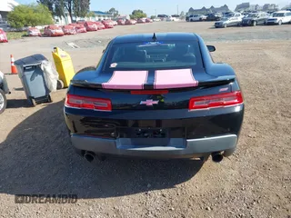 2015 Chevrolet Camaro SS с VIN 2G1FK1EJ0F9181121, выставлен на аукционе IAAI как лот 42527874 с пробегом 59 626 миль миль и . История ставок и продаж доступна на DreamBid. Изображение 17.