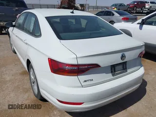 2019 Volkswagen Jetta S z VIN 3VWC57BU7KM110001, wystawiony jako IAAI lot #42244184 z przebiegiem 49 883 mil mil oraz . Historia ofert i sprzedaży dostępna na DreamBid. Obrazek 3.