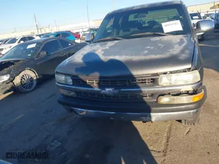 2001 Chevrolet Silverado 1500 LS with VIN 2GCEC19V711128338, listed as a IAAI auction lot 40934362 with 219,613 mi miles. Bid and sale history available at carsss.com. Image 13.