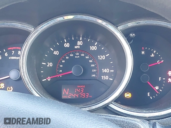 2011 Kia Sorento LX with VIN 5XYKT3A1XBG051561, listed as a IAAI auction lot 41749152 with 244,793 mi miles. Bid and sale history available at carsss.com. Image 7.
