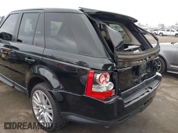 2011 Land Rover Range Rover Sport HSE Lux z VIN SALSK2D48BA260468, wystawiony jako IAAI lot #42203613 z przebiegiem 112 040 mil mil oraz . Historia ofert i sprzedaży dostępna na DreamBid. Obrazek 18.