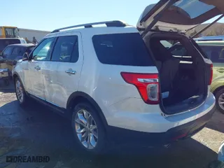 2015 Ford Explorer XLT with VIN 1FM5K7D83FGC62941, listed as a IAAI auction lot 41711468 with 134,196 mi miles. Bid and sale history available at carsss.com. Image 3.
