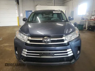2017 Toyota Highlander XLE with VIN 5TDJZRFH4HS425659, listed as a Copart auction lot 59679785 with 170,593 mi miles and Salvage title. Bid and sale history available at DreamBid. Image 5.