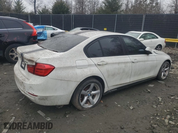 2014 BMW 3 Series 320i xDrive with VIN WBA3C3C56EF983605, listed as a Copart auction lot 42491705 with 153,283 mi miles and Non Repairable. Bid and sale history available at carsss.com. Image 3.