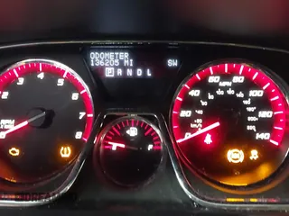 2016 GMC Acadia Denali with VIN 1GKKVTKD0GJ310296, listed as a IAAI auction lot 41837647 with 136,205 mi miles. Bid and sale history available at carsss.com. Image 7.