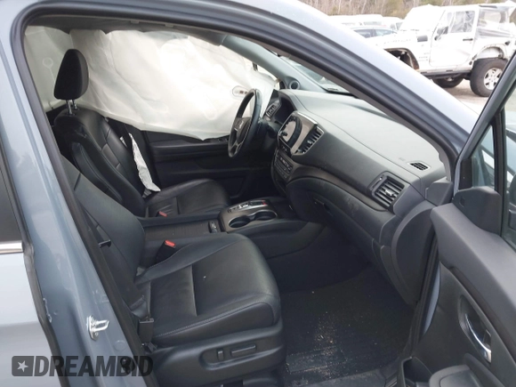 2022 Honda Pilot Special Edition with VIN 5FNYF6H22NB063328, listed as a IAAI auction lot 41773094 with 40,219 mi miles and . Bid and sale history available at DreamBid. Image 5.