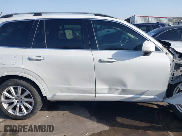 2016 Volvo XC90 Momentum with VIN YV4102XK4G1059299, listed as a IAAI auction lot 41749794 with 76,439 mi miles and . Bid and sale history available at DreamBid. Image 14.