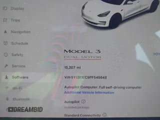 2023 Tesla Model 3 Performance z VIN 5YJ3E1EC9PF545648, wystawiony jako IAAI lot #41573583 z przebiegiem 15 207 mil mil oraz . Historia ofert i sprzedaży dostępna na DreamBid. Obrazek 7.