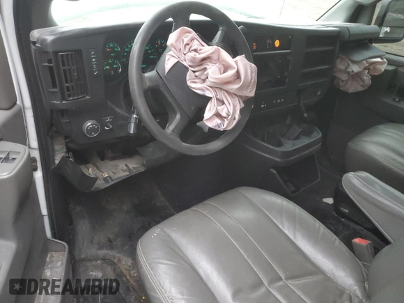 2017 Chevrolet Express Cargo Van with VIN 1GCWGBFF2H1336512, listed as a Copart auction lot 88710335 with 266,562 mi miles and Salvage Title. Bid and sale history available at carsss.com. Image 8.