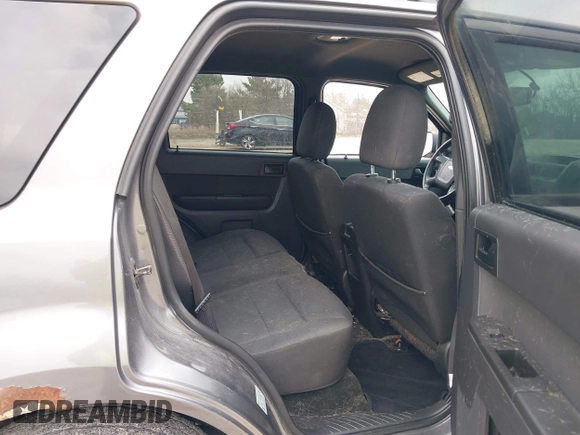 2012 Ford Escape XLT с VIN 1FMCU9DG7CKC60929, выставлен на аукционе IAAI как лот 42080935 с пробегом 246 476 миль миль и . История ставок и продаж доступна на DreamBid. Изображение 8.