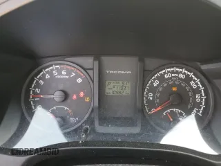 2017 Toyota Tacoma SR z VIN 5TFAX5GNXHX096186, wystawiony jako Copart lot #53731085 z przebiegiem 109 821 mil mil oraz Szkoda całkowita • Salvage title. Historia ofert i sprzedaży dostępna na DreamBid. Obrazek 9.