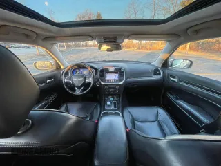 2016 Chrysler 300 with VIN 2C3CCAKG5GH164312, listed as a Copart auction lot 49041435 with 157,745 mi miles and Clean Title. Bid and sale history available at carsss.com. Image 9.