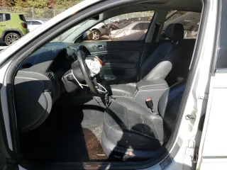 2004 Volkswagen Passat Sedan GLX with VIN WVWTH63B64P253228, listed as a Copart auction lot 77335744 with 160,018 mi miles and Salvage Title. Bid and sale history available at carsss.com. Image 7.