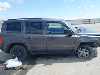 2016 Jeep Patriot Sport with VIN 1C4NJRBB0GD669121, listed as a IAAI auction lot 41947932 with 212,040 mi miles and . Bid and sale history available at carsss.com. Image 13.