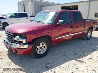 2004 GMC Sierra 1500 Crew Cab SLT with VIN 2GTEC13T841320704, listed as a IAAI auction lot 42015057 with 290,751 mi miles. Bid and sale history available at carsss.com. Image 2.