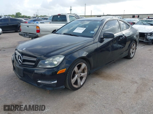 2015 Mercedes-Benz C 250 with VIN WDDGJ4HB6FG350022, listed as a IAAI auction lot 42552333 with 135,827 mi miles and . Bid and sale history available at DreamBid. Image 16.