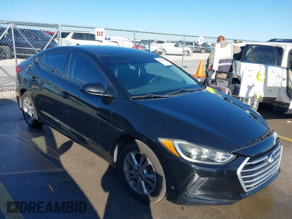 2017 Hyundai Elantra SE z VIN 5NPD84LFXHH140945, wystawiony jako IAAI lot #41755694 z przebiegiem 138 654 mil mil oraz . Historia ofert i sprzedaży dostępna na DreamBid. Obrazek 1.