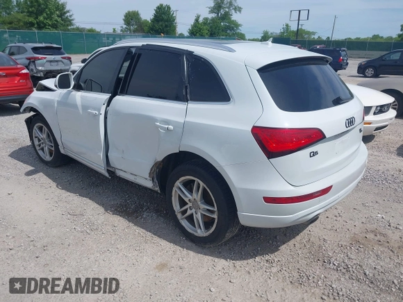 2014 Audi Q5 Premium Plus z VIN WA1CMAFP9EA041976, wystawiony jako IAAI lot #42296067 z przebiegiem 131 906 mil mil oraz . Historia ofert i sprzedaży dostępna na DreamBid. Obrazek 3.
