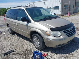 2007 Chrysler Town & Country Limited z VIN 2A8GP64L37R218136, wystawiony jako IAAI lot #42340704 z przebiegiem 150 500 mil mil oraz . Historia ofert i sprzedaży dostępna na DreamBid. Obrazek 1.