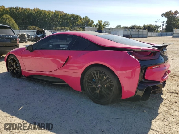 2015 BMW i8 with VIN WBY2Z2C5XFV674362, listed as a Copart auction lot 77100464 with 67,061 mi miles and Clean Title. Bid and sale history available at carsss.com. Image 2.