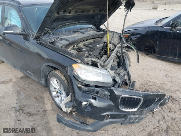 2015 BMW X1 xDrive28i with VIN WBAVL1C57FVY28954, listed as a IAAI auction lot 41857286 with 1 mi miles. Bid and sale history available at carsss.com. Image 13.