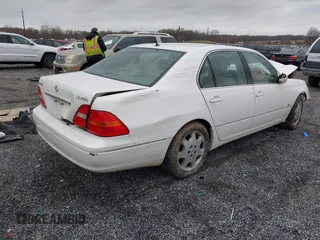 2001 Lexus LS 430 with VIN JTHBN30F610011083, listed as a IAAI auction lot 41914820 with 169,995 mi miles. Bid and sale history available at carsss.com. Image 4.