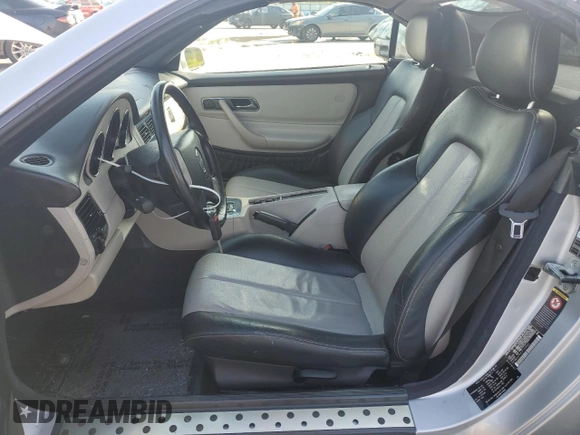 2000 Mercedes-Benz SLK-Class Kompressor with VIN WDBKK47F6YF164963, listed as a Copart auction lot 68790614 with 102,997 mi miles and Salvage Title. Bid and sale history available at carsss.com. Image 7.