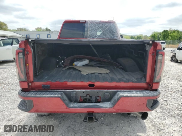 2024 GMC Sierra 2500HD AT4 z VIN 1GT49PEY8RF329909, wystawiony jako Copart lot #53800615 z przebiegiem 12 863 mil mil oraz Szkoda całkowita • Salvage title. Historia ofert i sprzedaży dostępna na DreamBid. Obrazek 6.