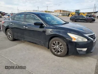 2015 Nissan Altima S with VIN 1N4AL3AP3FN915192, listed as a Copart auction lot 50333745 with 297,372 mi miles and Salvage Title. Bid and sale history available at carsss.com. Image 4.