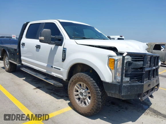 2017 Ford F-250 Lariat with VIN 1FT7W2BT2HEE85692, listed as a IAAI auction lot 42325993 with 211,296 mi miles and . Bid and sale history available at DreamBid. Image 1.