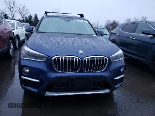 2019 BMW X1 xDrive28i with VIN WBXHT3C53K5L37533, listed as a Copart auction lot 71040942 with 44,237 mi miles. Bid and sale history available at carsss.com. Image 5.