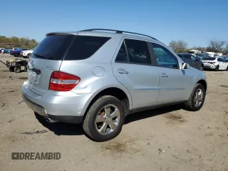 2006 Mercedes-Benz M 500 z VIN 4JGBB75E96A023923, wystawiony jako Copart lot #52966925 z przebiegiem 129 575 mil mil oraz Szkoda całkowita • Salvage title. Historia ofert i sprzedaży dostępna na DreamBid. Obrazek 3.